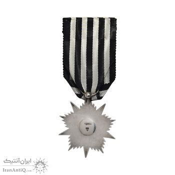 نشان افتخار درجه 3 (با جعبه فابریک) - AU - محمدرضا شاه