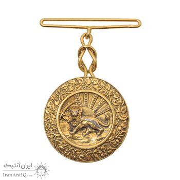 مدال نقره بپاداش خدمت (آب طلا فابریک) - AU - رضا شاه