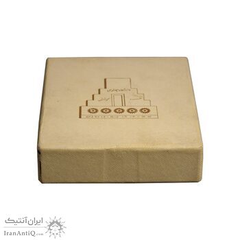 مدال نقره انقلاب سفید 1346 (با جعبه فابریک) - UNC - محمد رضا شاه