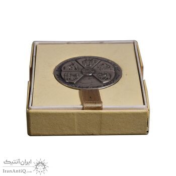 مدال نقره انقلاب سفید 1346 (با جعبه فابریک) - UNC - محمد رضا شاه