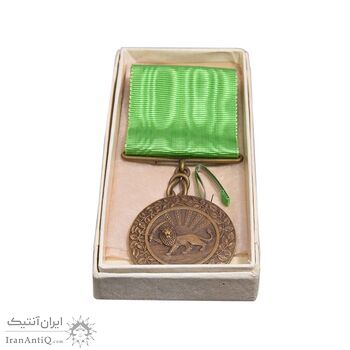 مدال برنز بپاداش خدمت (با روبان و جعبه فابریک) - UNC - رضا شاه