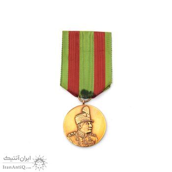 مدال یادگار تاجگذاری 1305 - AU58 - رضا شاه مدال یادگار تاجگذاری 1305 - AU58 - رضا شاه