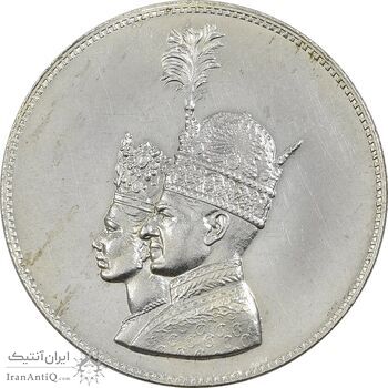 مدال یادبود نقره جشن تاجگذاری 1346 - UNC - محمد رضا شاه