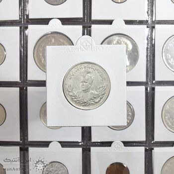 سکه 2000 دینار 1342/32 تصویری - ارور سورشارژ تاریخ - EF45 - احمد شاه سکه 2000 دینار 1342/32 تصویری - ارور سورشارژ تاریخ - EF45 - احمد شاه