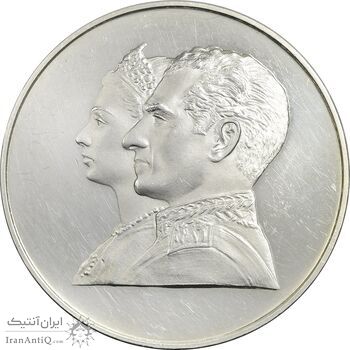 مدال نقره 200 ریال جشنهای 2500 ساله 1350 - PF62 - محمد رضا شاه مدال نقره 200 ریال جشنهای 2500 ساله 1350 - PF62 - محمد رضا شاه