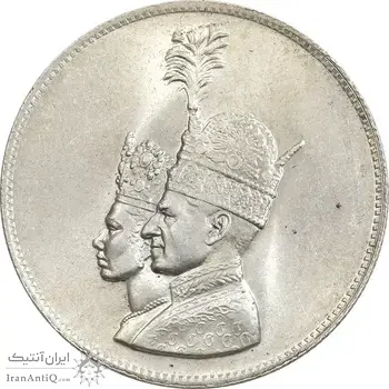 مدال یادبود نقره جشن تاجگذاری 1346 - UNC - محمد رضا شاه