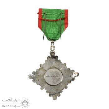 نشان همایونی درجه پنج (با جعبه و روبان فابریک) - UNC - رضا شاه