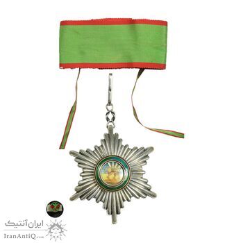 نشان همایونی درجه سه (با جعبه و روبان فابریک) - UNC - رضا شاه