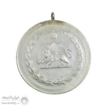 مدال نقره توانا بود - AU - رضا شاه