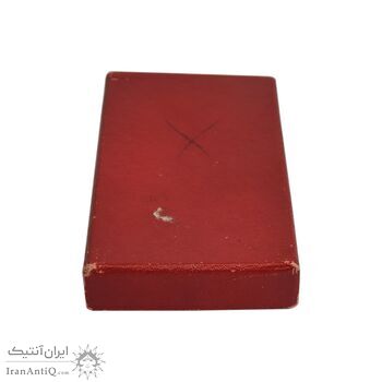 مدال آویز حزب رستاخیز (روز) با جعبه و روبان فابریک - UNC - محمد رضا شاه
