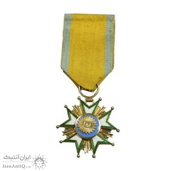 نشان تاج درجه پنج 1332 - با جعبه و روبان فابریک - AU58 - احمد شاه