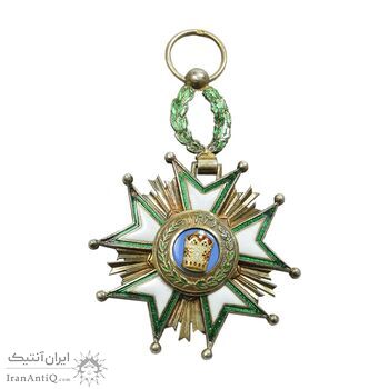 نشان تاج درجه چهار 1332 - AU - احمد شاه