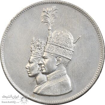 مدال نقره یادبود تاجگذاری 1346 - AU - محمد رضا شاه مدال نقره یادبود تاجگذاری 1346 - AU - محمد رضا شاه