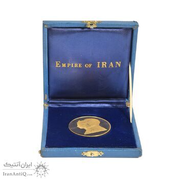 مدال طلا 2000 ریال جشنهای 2500 ساله 1350 - با جعبه فابریک - PF62 - محمد رضا شاه