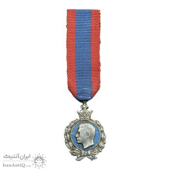 نشان نقره ارتش شاهنشاهی ایران 1327 - AU - محمد رضا شاه