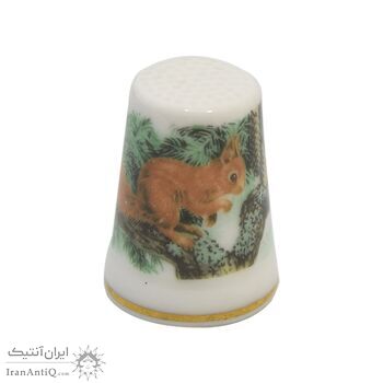 انگشتانه چینی قدیمی طرح طرح سنجاب - کد006547 انگشتانه چینی قدیمی طرح طرح سنجاب - کد006547