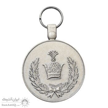 مدال نقره خدمت (دو رو تاج) - ضرب SPORRONG - با کاور فابریک - UNC - رضا شاه