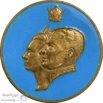 مدال یادبود بیست و پنجمین سده شاهنشاهی 1350 - با جعبه فابریک - AU - محمد رضا شاه