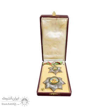 نشان همایونی درجه دو - با جعبه و روبان فابریک - AU - رضا شاه