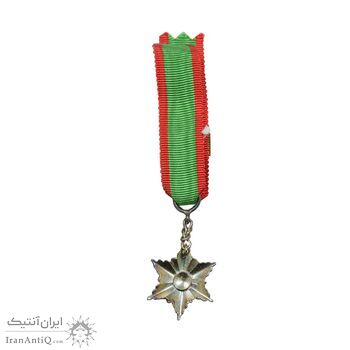 نشان همایونی درجه دو - با جعبه و روبان فابریک - شب - UNC - رضا شاه