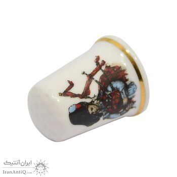 انگشتانه چینی قدیمی طرح سرباز انگلیسی - کد 006612