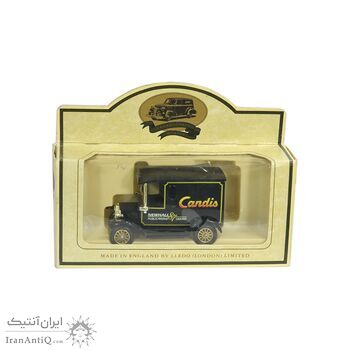 ماشین اسباب بازی آنتیک طرح تبلیغاتی candis magazine - کد 055973