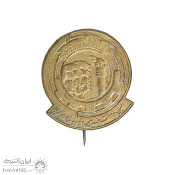 نشان سوزنی نخستین دهه انقلاب سفید 1351 - AU50 - محمد رضا شاه