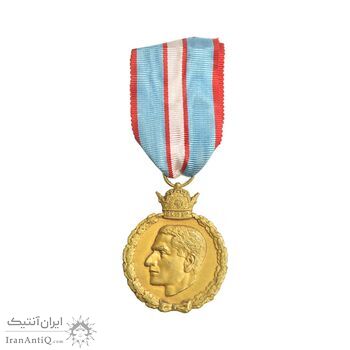 مدال یادبود 28 مرداد 1332 - با روبان - AU58 - محمدرضا شاه