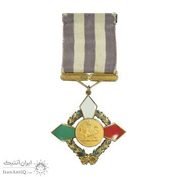 نشان خدمات ورزشی - با روبان و جعبه فابریک - AU - محمد رضا شاه