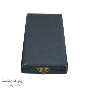 نشان خدمات ورزشی - با روبان و جعبه فابریک - AU - محمد رضا شاه