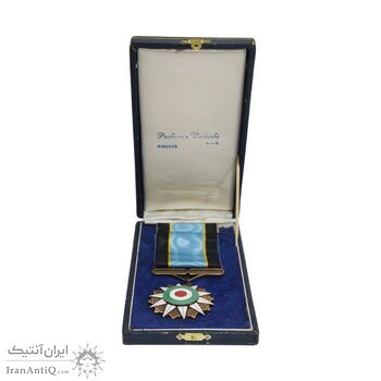 نشان درجه سه سپاس ورزشی - با روبان - AU - محمد رضا شاه