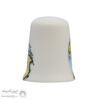 انگشتانه چینی قدیمی طرح جزیره جرزی - کد 006599 انگشتانه چینی قدیمی طرح جزیره جرزی - کد 006599