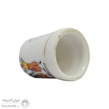 انگشتانه چینی قدیمی با طرح لباس محلی مایورکا  - کد 007066