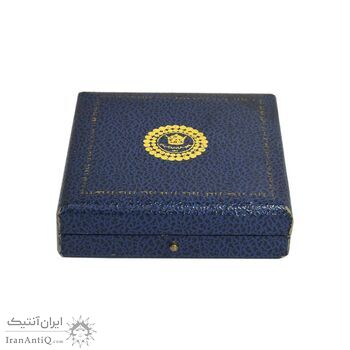 مدال نقره بر روی دریا ها 2535 - با جعبه فابریک - AU - محمد رضا شاه