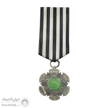 نشان پاس درجه 3 - با روبان غیر فابریک- EF - محمد رضا شاه