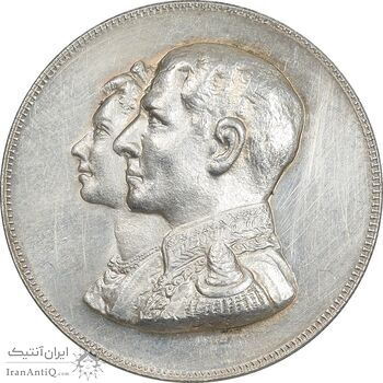 مدال یادبود سازمان زنان حقوقدان 1348 - UNC - محمد رضا شاه