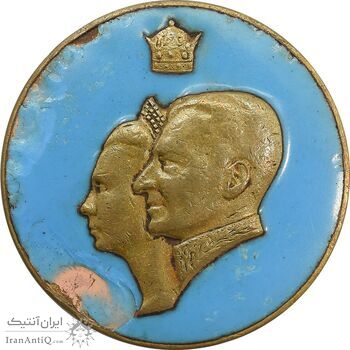 مدال یادبود بیست و پنجمین سده شاهنشاهی 1350 (با مینا) - VF - محمد رضا شاه مدال یادبود بیست و پنجمین سده شاهنشاهی 1350 (با مینا) - VF - محمد رضا شاه