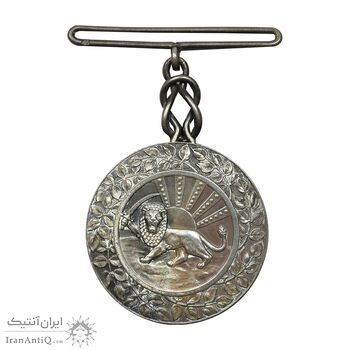 مدال نقره بپاداش خدمت - AU - رضا شاه