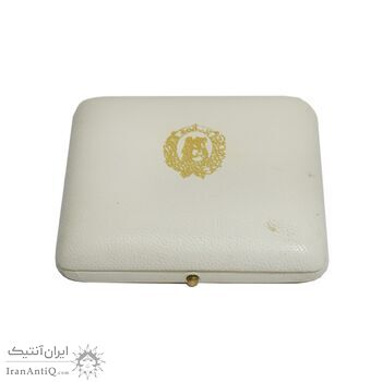 مدال طلا 40 گرمی تاسیس بانک ملی 2537 - با جعبه - PF58 - محمد رضا شاه