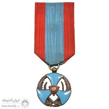 نشان لیاقت درجه 3 - روز - EF45 - محمد رضا شاه نشان لیاقت درجه 3 - روز - EF45 - محمد رضا شاه