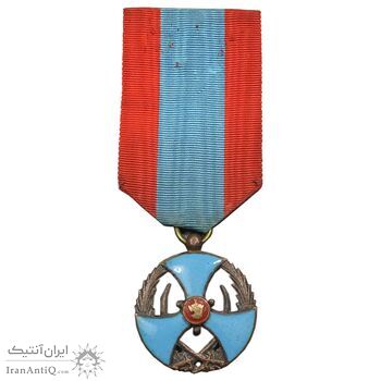 نشان لیاقت درجه 3 - روز - EF45 - محمد رضا شاه نشان لیاقت درجه 3 - روز - EF45 - محمد رضا شاه