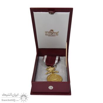 نشان آویز نظامی تاج با شعار کار و پیشرفت - لئوپولد دوم - با جعبه - UNC - بلژیک