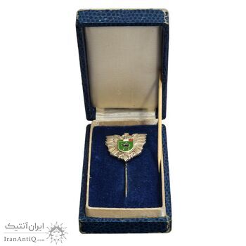 نشان انجمن سلطنتی اسب - با جعبه فابریک - AU - محمدرضا شاه