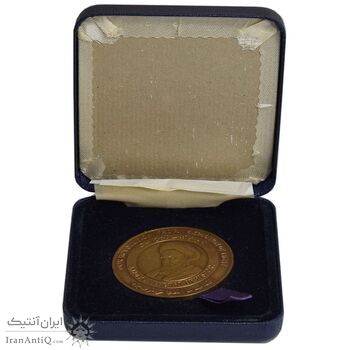 مدال یادبود امام خمینی - با جعبه - AU - جمهوری اسلامی