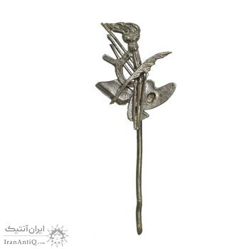 نشان سوزنی هنری ترکیبی از پالت نقاشی، قلم مو، پر و ساز لیر - AU