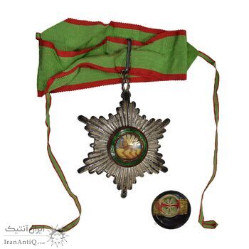 نشان همایونی درجه سه - با جعبه و روبان فابریک - AU - رضا شاه