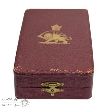 نشان همایونی درجه سه - با جعبه و روبان فابریک - AU - رضا شاه