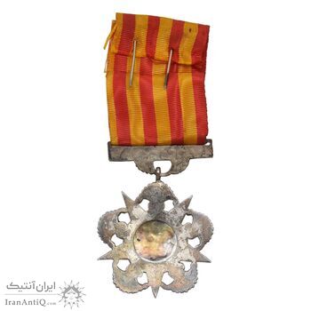 نشان علمی درجه 2 بو علی سینا - با روبان فابریک - AU - محمد رضا شاه