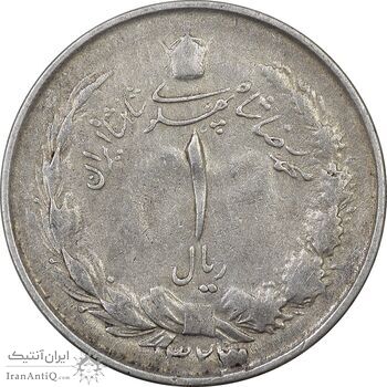 سکه 1 ریال 1323/2 نقره - سورشارژ تاریخ - نوع دو - VF35 - محمد رضا شاه