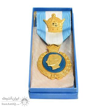 نشان بیست و پنجمین سال سلطنت - با جعبه فابریک - UNC - محمد رضا شاه